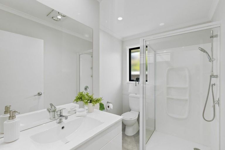 Photo of property in 37 Cyrus Street, Whalers Gate, New Plymouth, 4310