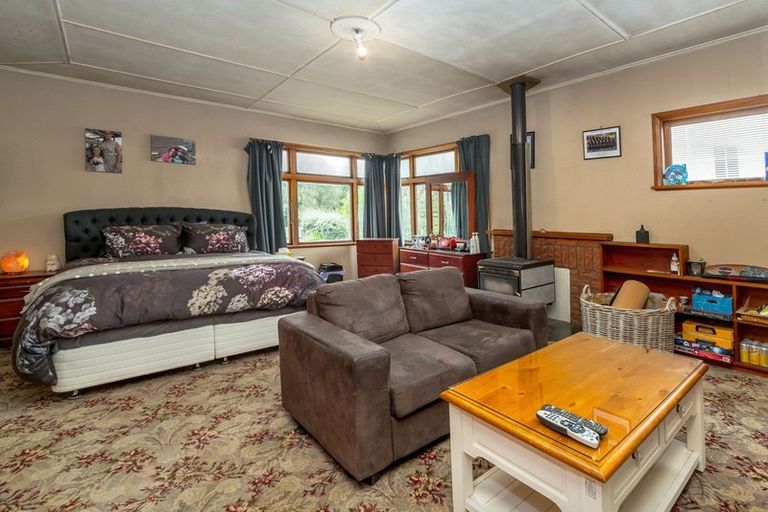 Photo of property in 13 Daniel Street, Martinborough, 5711