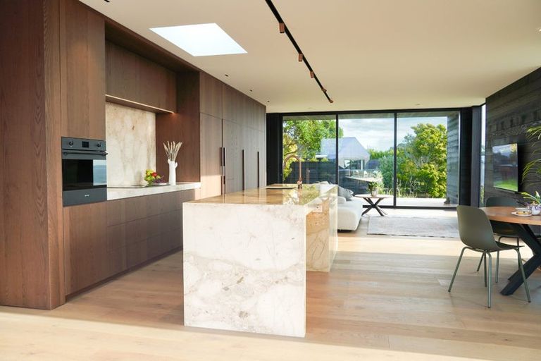 Photo of property in 28 Pacific Parade, Surfdale, Waiheke Island, 1081