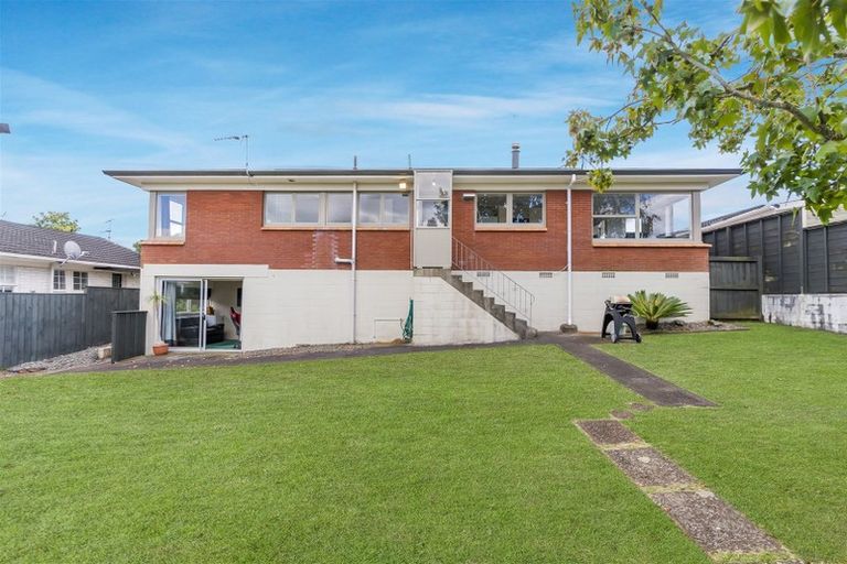 Photo of property in 3 Stansfield Place, Sunnyhills, Auckland, 2010