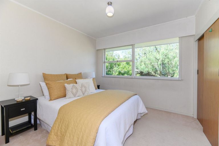 Photo of property in 15 Marywil Crescent, Hillcrest, Auckland, 0627