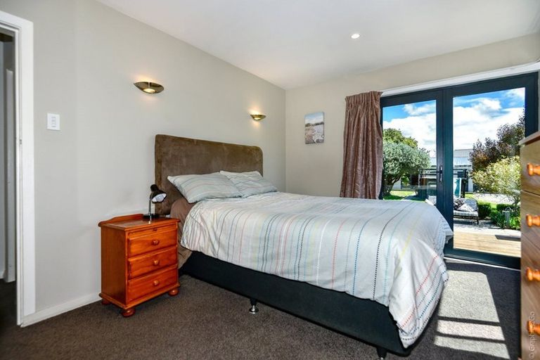 Photo of property in 16a Sinclair Street, New Brighton, Christchurch, 8083