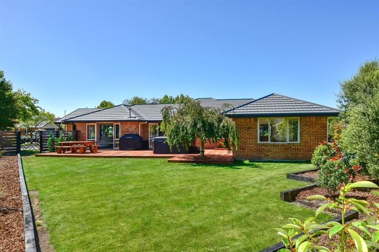 Photo of property in 10 Juliet Place, Rolleston, 7614