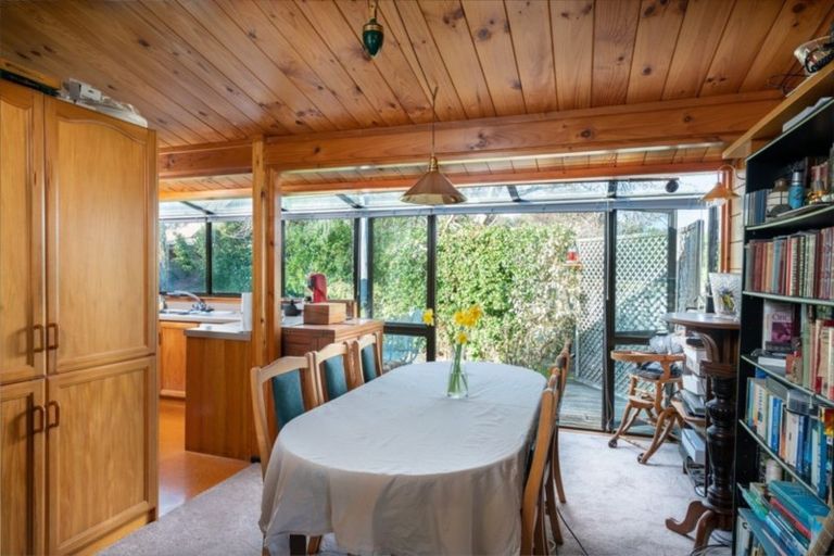 Photo of property in 4 Kathleen Place, Rainbow Point, Taupo, 3330