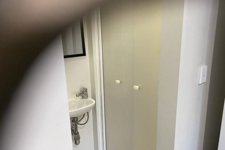 Photo of property in 433a West Coast Road, Glen Eden, Auckland, 0602