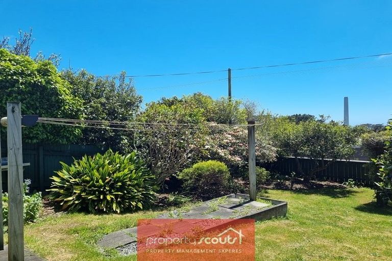 Photo of property in 124 Pioneer Road, Moturoa, New Plymouth, 4310