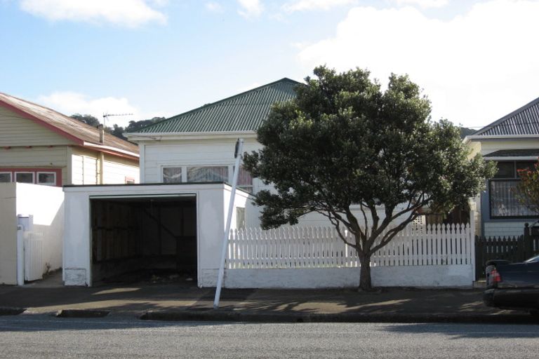 Photo of property in 18 Te Whiti Street, Kilbirnie, Wellington, 6022