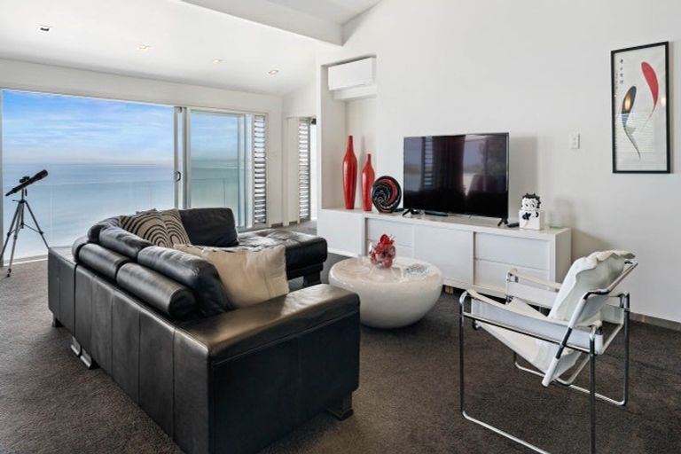 Photo of property in 109a Torkar Road, Clarks Beach, 2122