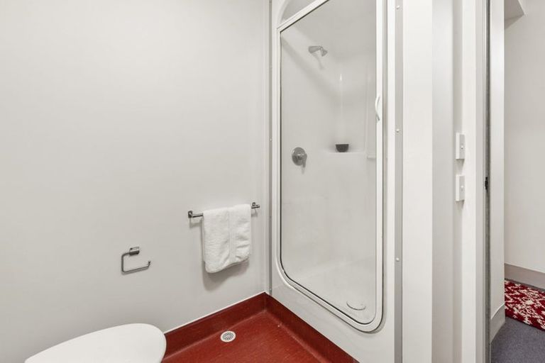 Photo of property in 2/112 Mairangi Road, Wilton, Wellington, 6012