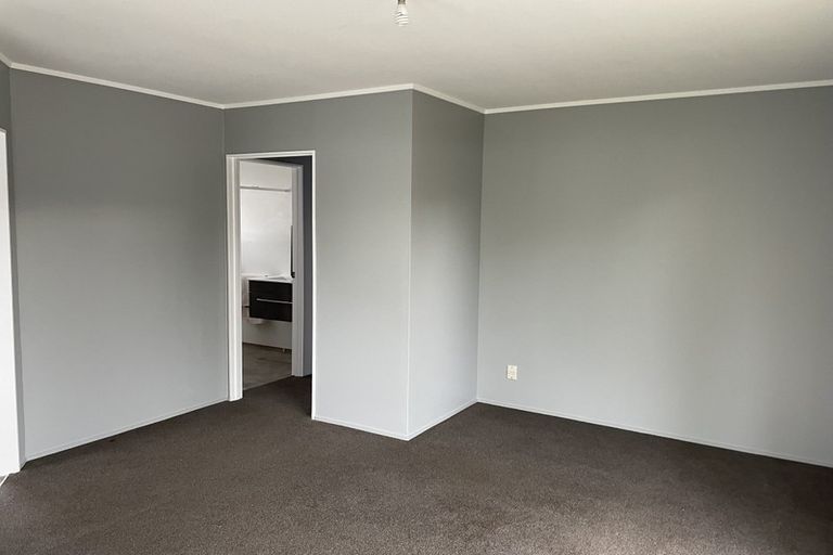 Photo of property in 6/31 Trentham Road, Papakura, 2110