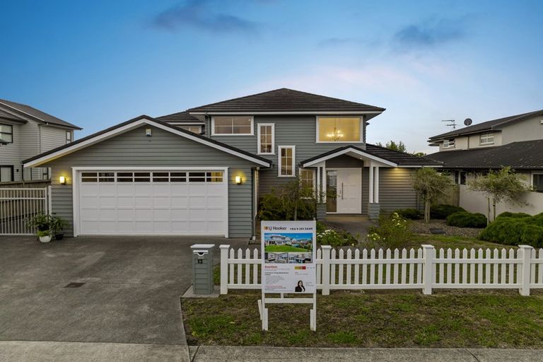Photo of property in 13 Milano Boulevard, Karaka, Papakura, 2113