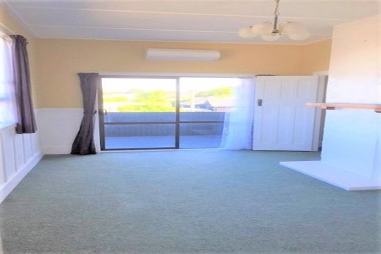 Photo of property in 32 Effingham Street, North New Brighton, Christchurch, 8083