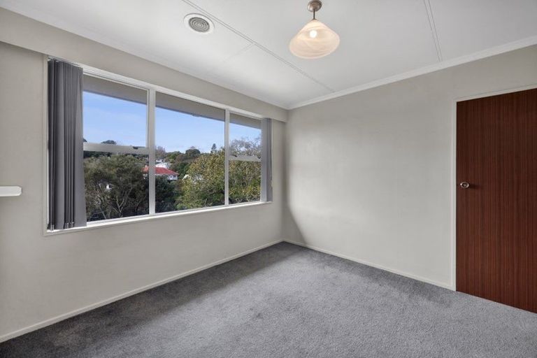 Photo of property in 17 Frankley Road, Westown, New Plymouth, 4310