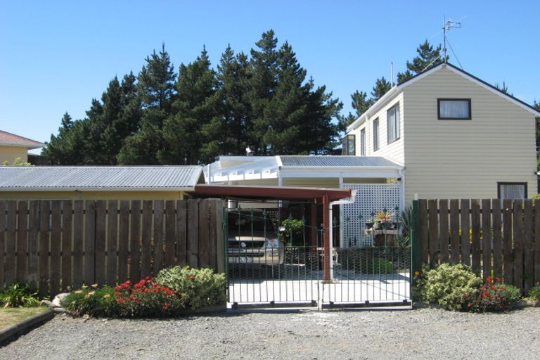 Photo of property in 45 Chamberlain Avenue, Amberley, 7481