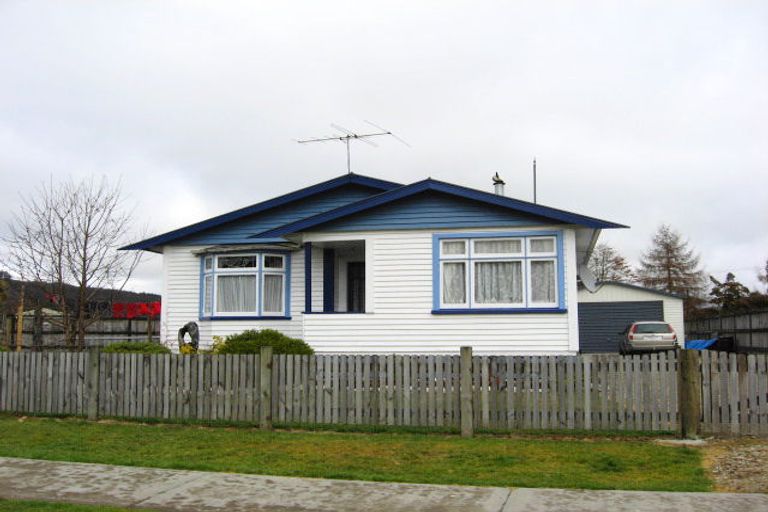 Photo of property in 6 Victory Street, Reefton, 7830
