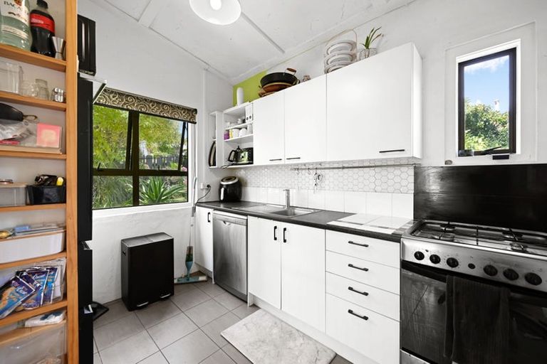 Photo of property in 73 Queens Avenue, Frankton, Hamilton, 3204