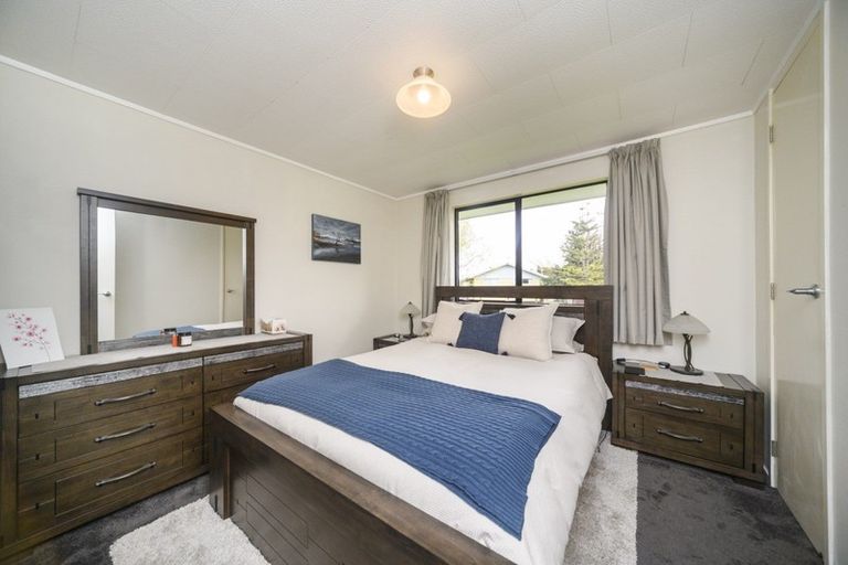 Photo of property in 34 Kowhai Street, Tokomaru, Palmerston North, 4474