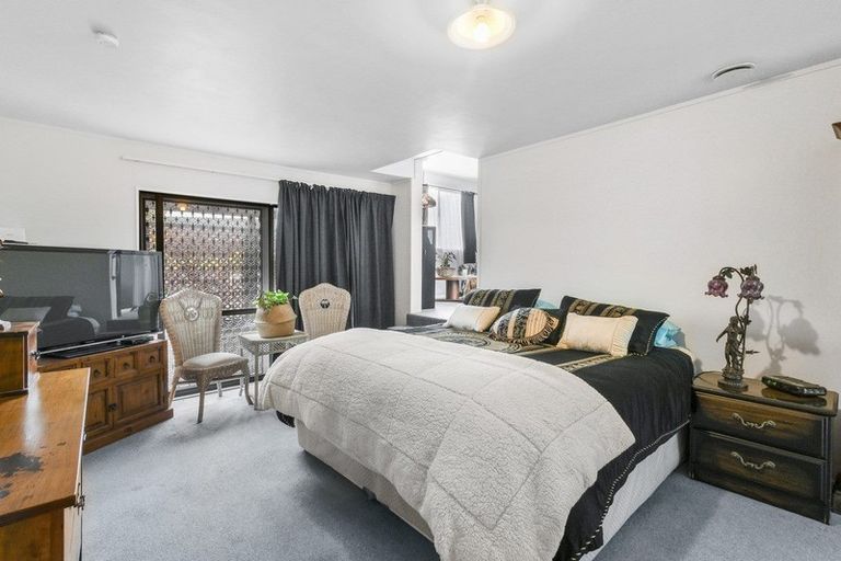 Photo of property in 115 Carnoustie Drive, Wattle Downs, Auckland, 2103