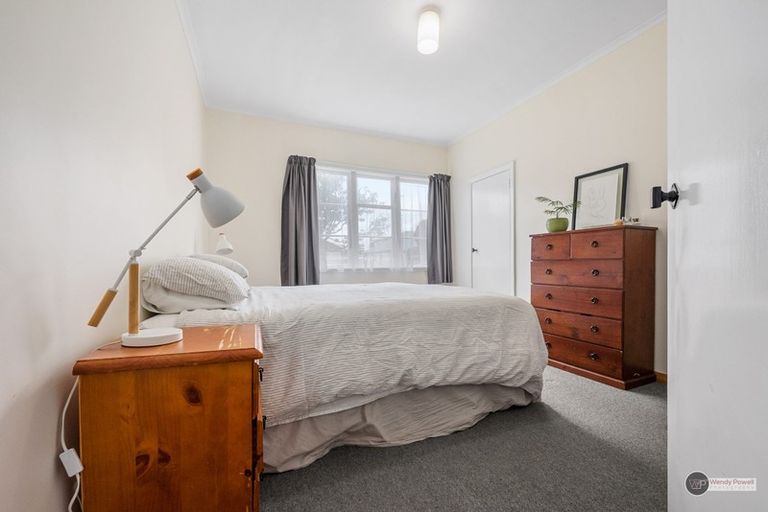 Photo of property in 2 Rumgay Street, Fairfield, Lower Hutt, 5011