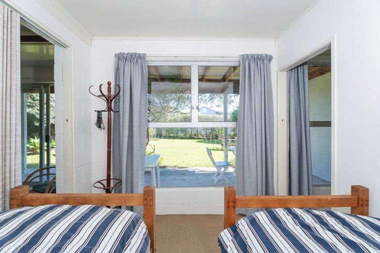 Photo of property in 14 Endeavour Place, Cooks Beach, Whitianga, 3591