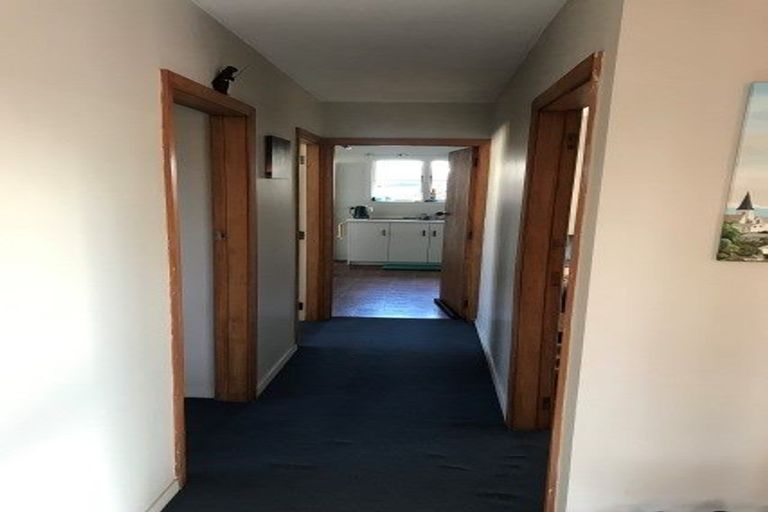 Photo of property in 11 Reynolds Avenue, Bishopdale, Christchurch, 8053