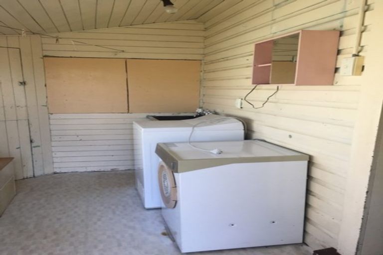 Photo of property in 96 Domett Street, Waitara, 4320