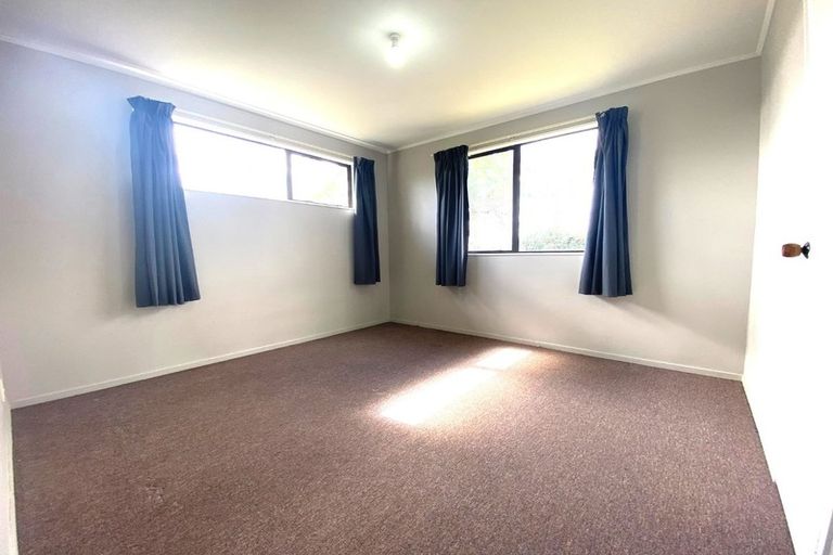 Photo of property in 1/194 Te Irirangi Drive, Flat Bush, Auckland, 2023