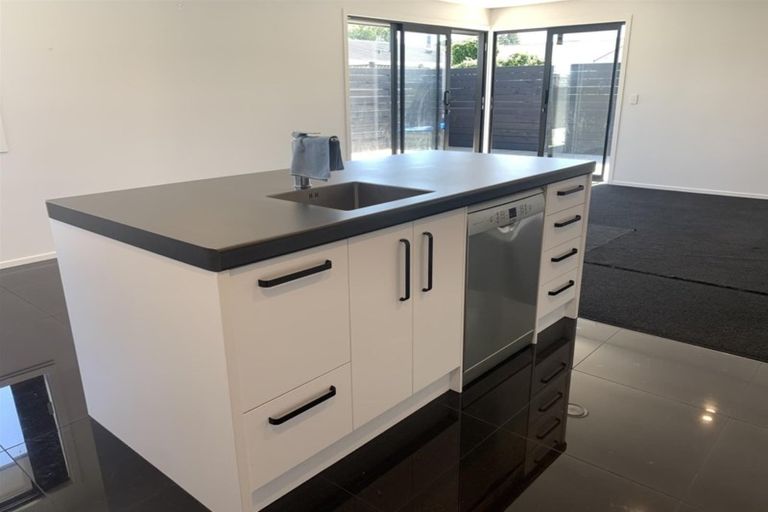 Photo of property in 114a Hamlet Street, Stratford, 4332