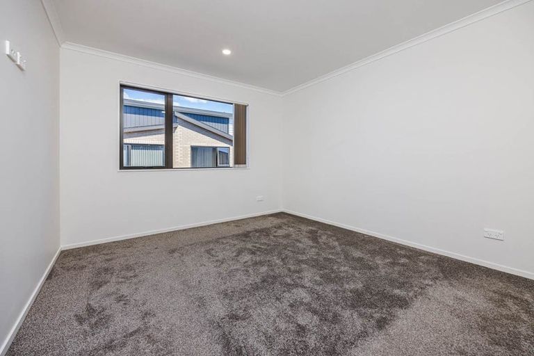 Photo of property in 10/100 Seymour Road, Sunnyvale, Auckland, 0612