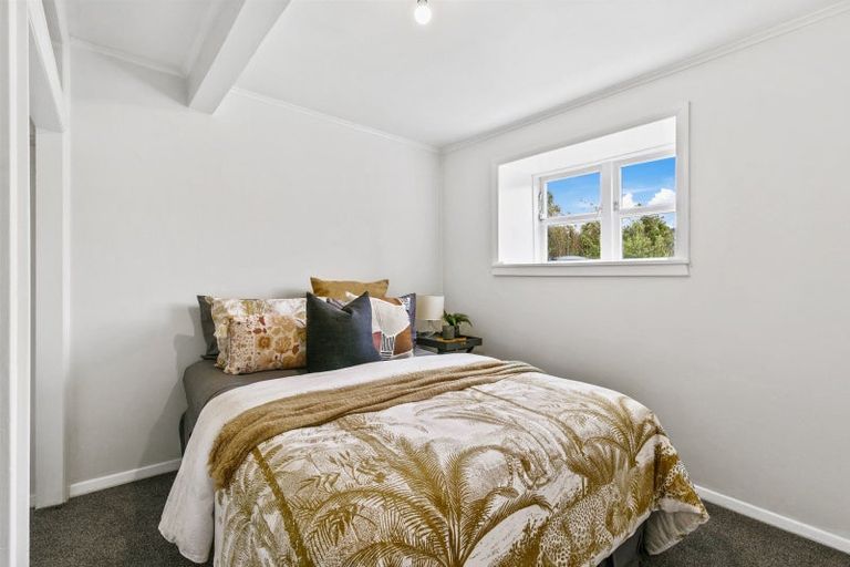 Photo of property in 18b South Street, Tawa, Wellington, 5028