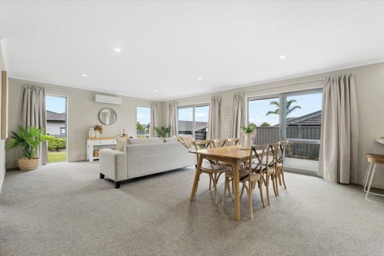 Photo of property in 3 Shea Lane, Pyes Pa, Tauranga, 3112