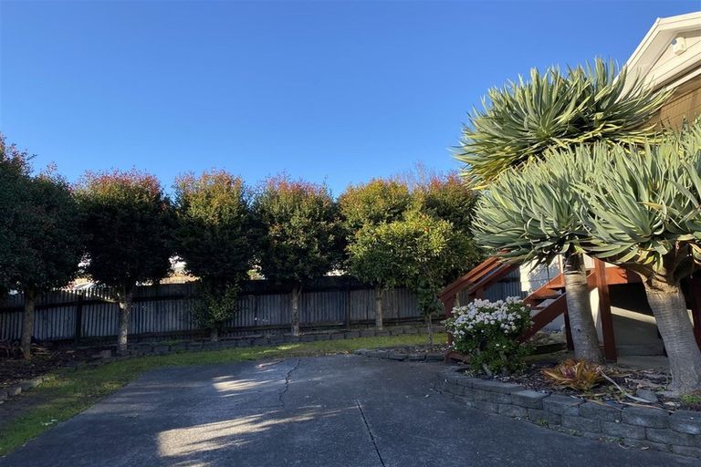 Photo of property in 8a Croydon Road, New Lynn, Auckland, 0600
