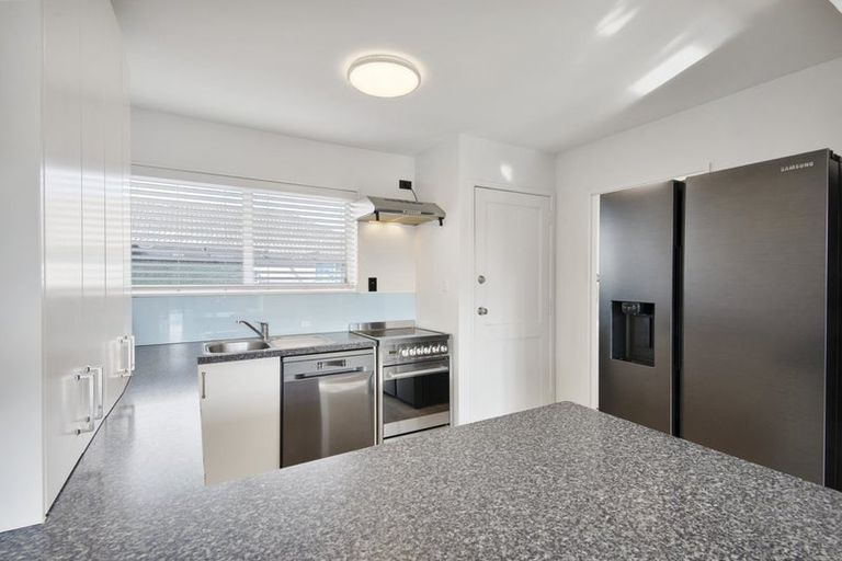 Photo of property in 80 Lowry Avenue, Redwood, Christchurch, 8051