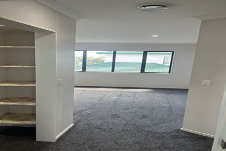 Photo of property in 16 Lamia Place, The Gardens, Auckland, 2105