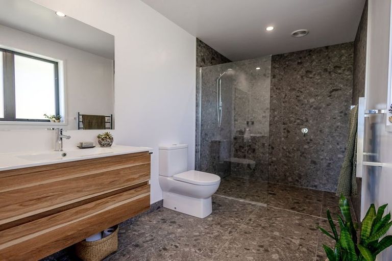 Photo of property in 12 Inanga Place, Ruatapu, 7883