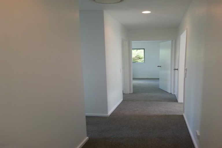 Photo of property in 1/20 Elliott Avenue, Bayview, Auckland, 0629