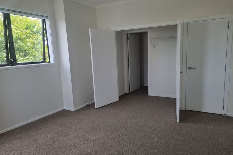 Photo of property in 1/2 Frances Bryers Road, Hobsonville, Auckland, 0616