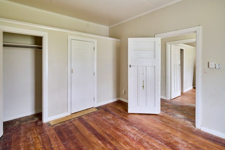 Photo of property in 40 York Street, Moera, Lower Hutt, 5010