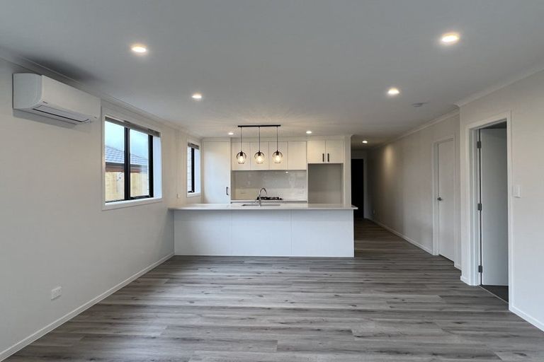 Photo of property in 29 Waruhia Crescent, Rototuna North, 3281