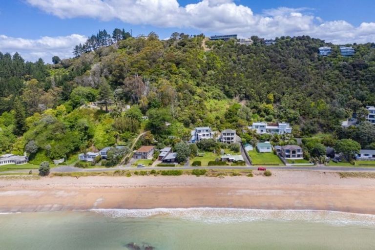 Photo of property in 129 Long Beach Road, Russell, 0202