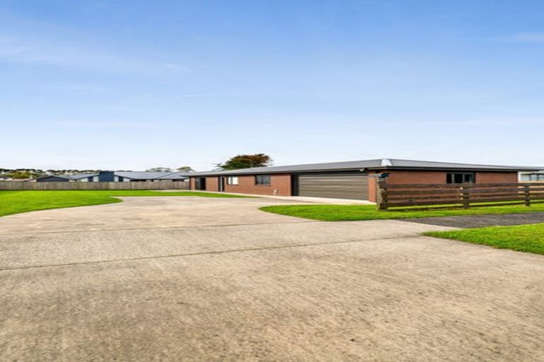 Photo of property in 48b Celia Street, Stratford, 4332