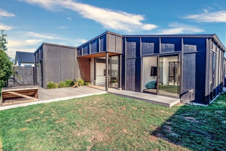 Photo of property in 15 Awatira Drive, Papamoa Beach, Papamoa, 3118