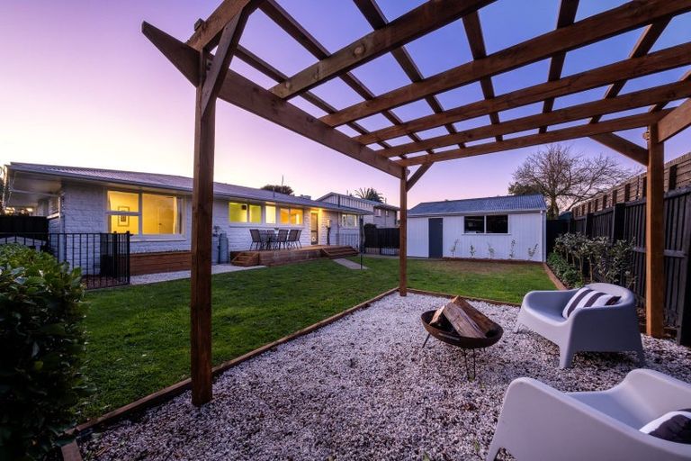 Photo of property in 34 Gladson Avenue, Sockburn, Christchurch, 8042