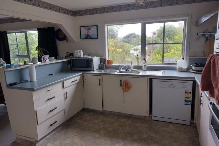 Photo of property in 18 Wilfred Street, Tawa, Wellington, 5028