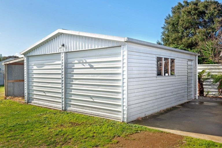 Photo of property in 1 Lyndhurst Street, Awapuni, Gisborne, 4010