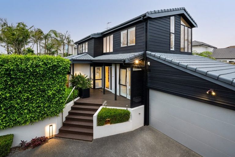 Photo of property in 33a Craig Road, Milford, Auckland, 0620