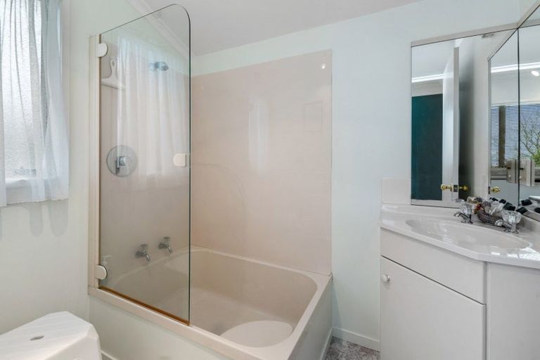 Photo of property in 2/26 Ngamotu Road, Taupo, 3330