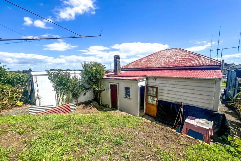 Photo of property in 104 Karaka Road, Thames, 3500