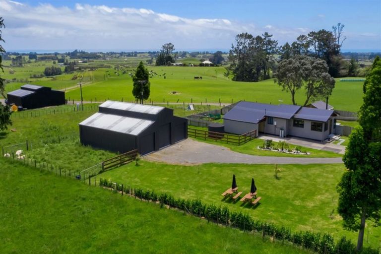 Photo of property in 216 Upland Road, Tarurutangi, New Plymouth, 4372