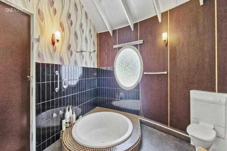 Photo of property in 104 Koputara Road, Himatangi Beach, Foxton, 4891